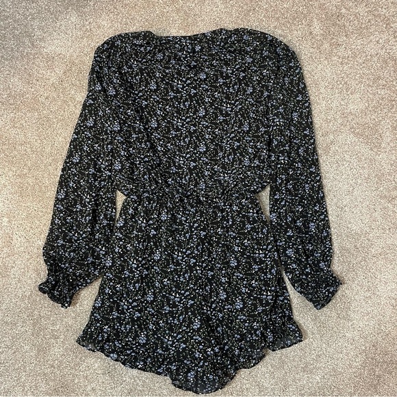 Lulu’s Love Grows Black Floral Print Long Sleeve Tie-Neck Romper - Picture 8 of 9